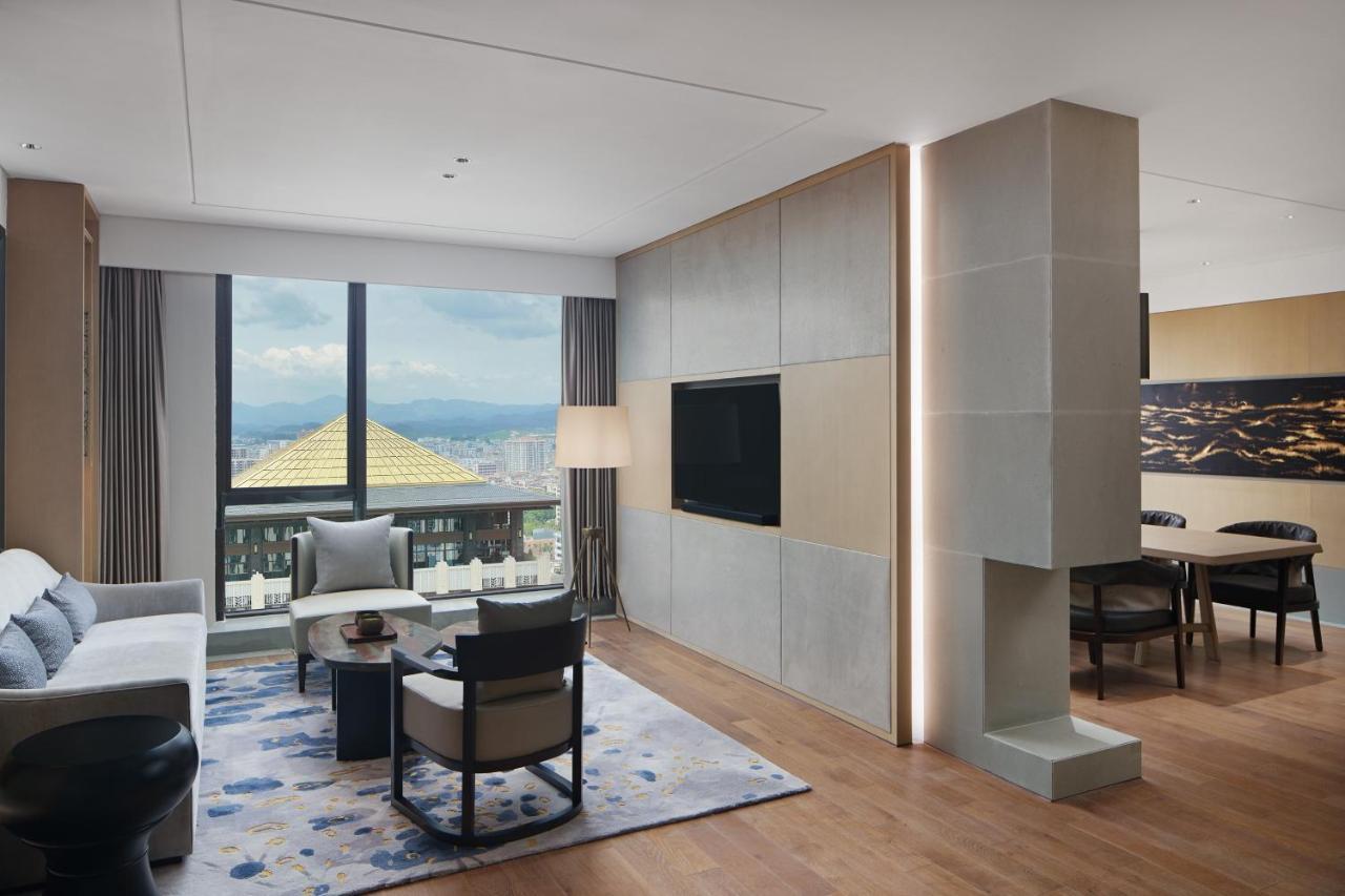 Sheraton Yunfu Xinxing Hotel Luaran gambar