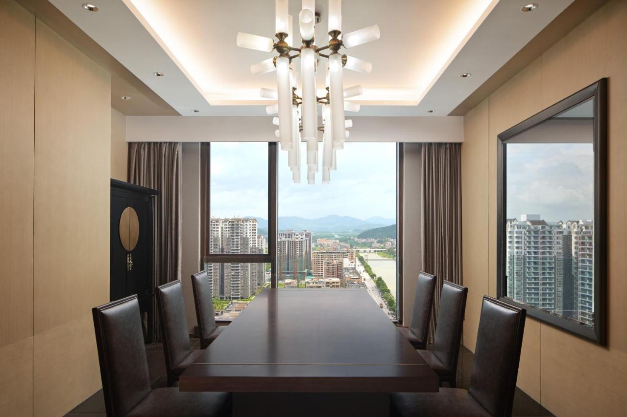 Sheraton Yunfu Xinxing Hotel Luaran gambar
