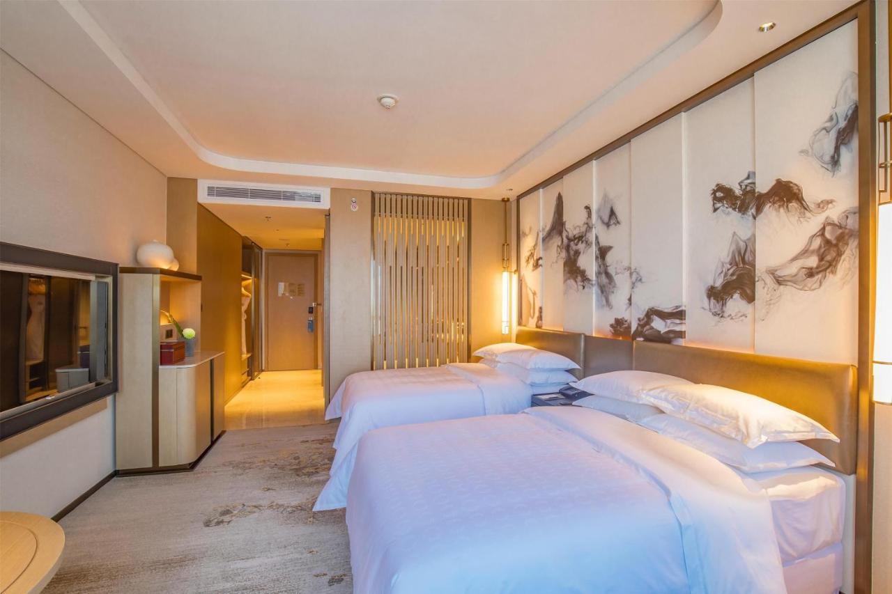 Sheraton Yunfu Xinxing Hotel Luaran gambar