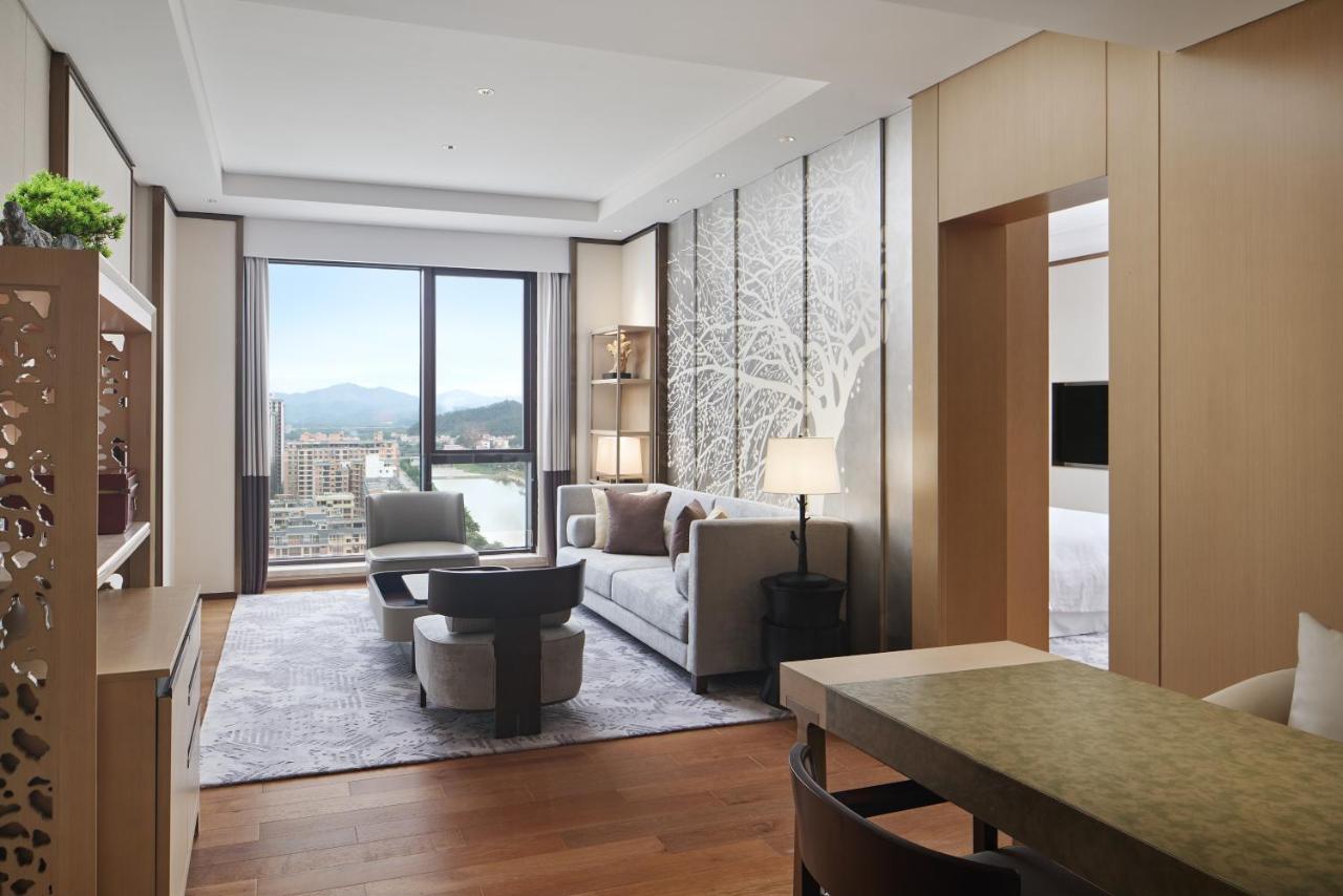 Sheraton Yunfu Xinxing Hotel Luaran gambar