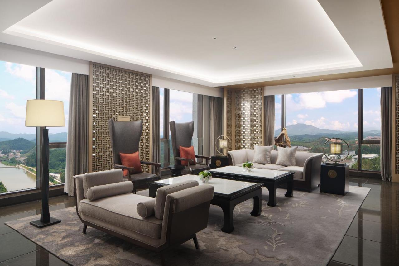 Sheraton Yunfu Xinxing Hotel Luaran gambar